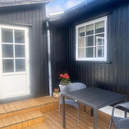 Вилла Cosy House With Stunning View Сёрвагур Экстерьер фото